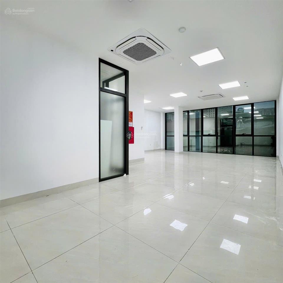 Văn phòng siêu đẹp 70m2 tại phố nguỵ như kon tum, thanh xuân chỉ 14 triệu/tháng
