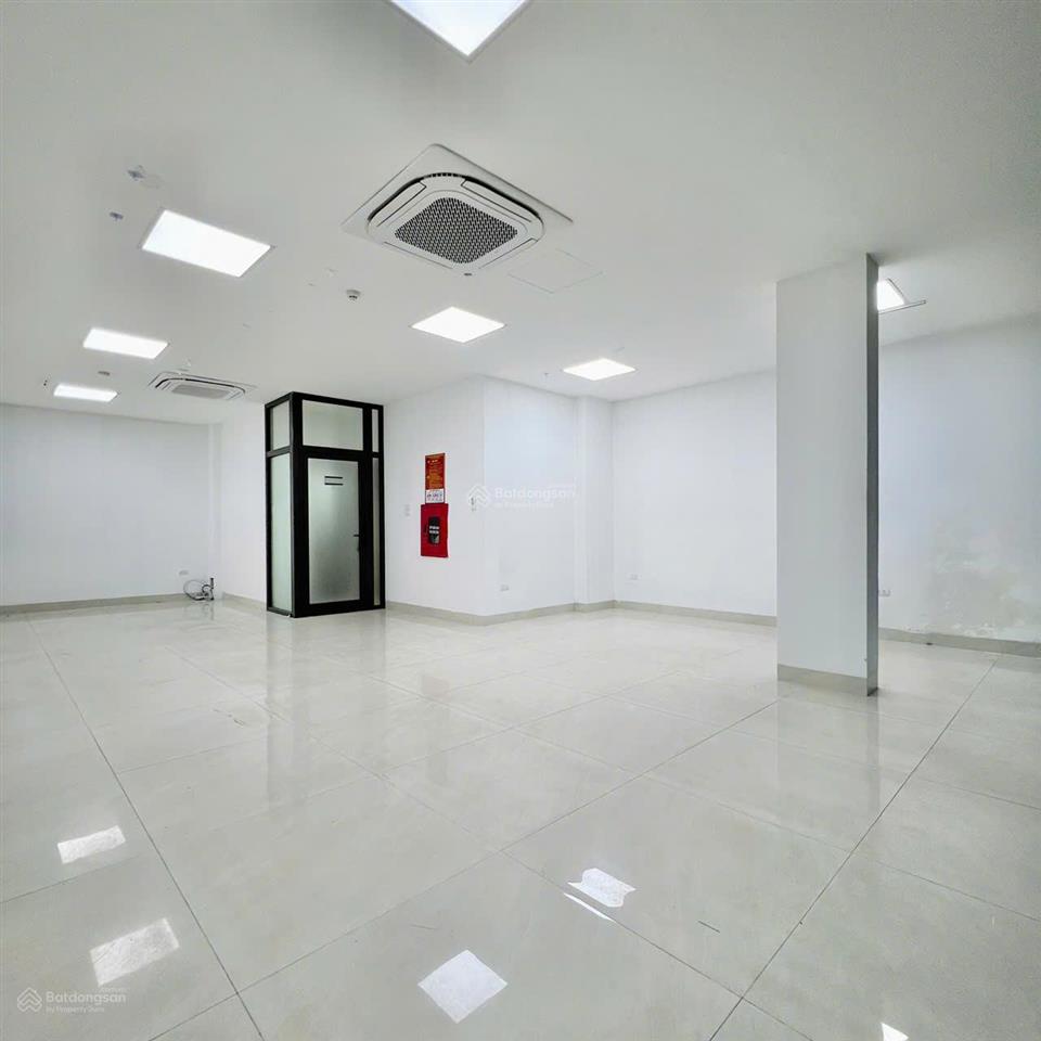 Văn phòng siêu đẹp 70m2 tại phố nguỵ như kon tum, thanh xuân chỉ 14 triệu/tháng