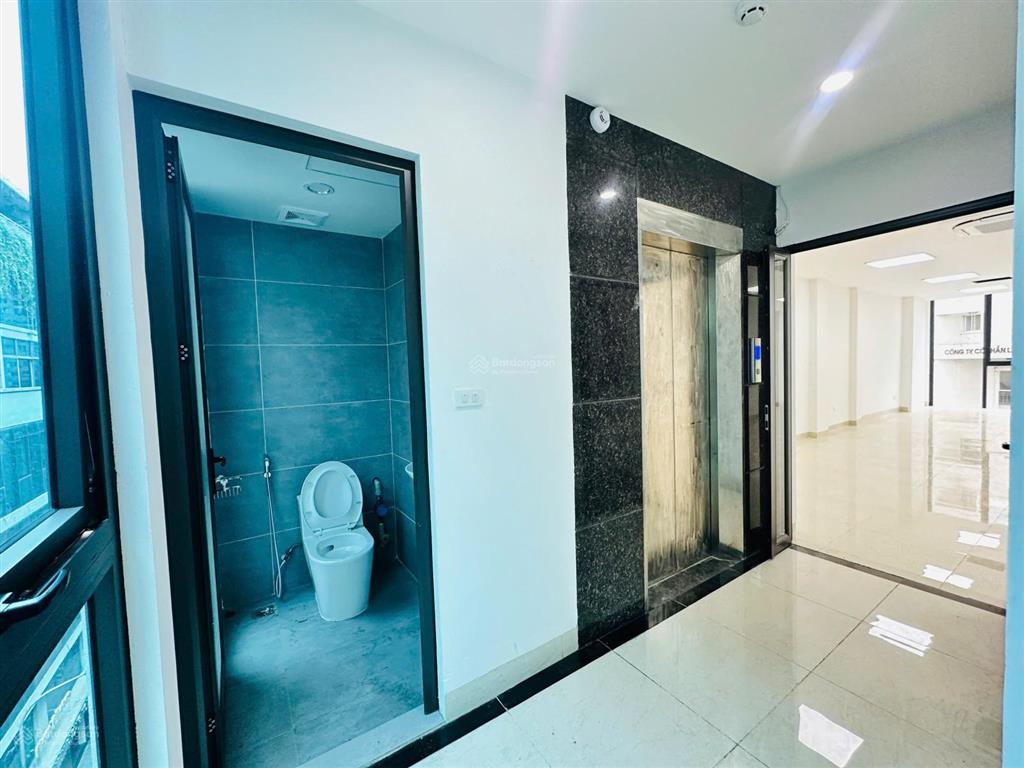 Văn phòng mới tinh view siêu đẹp phố nguyễn tuân, thanh xuân. 70m2/tầng