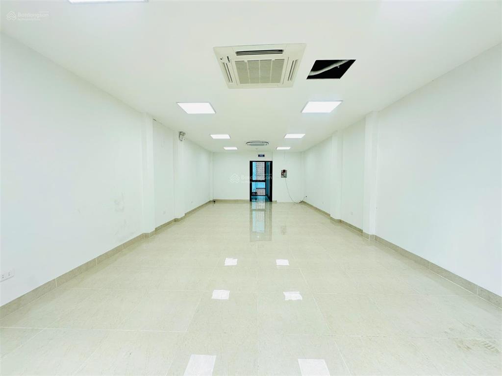 Văn phòng mới tinh view siêu đẹp phố nguyễn tuân, thanh xuân. 70m2/tầng