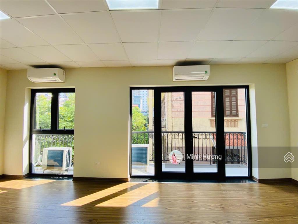Cho thuê văn phòng 100m2 giá 20 triệu tại phố dịch vọng hậu, cầu giấy