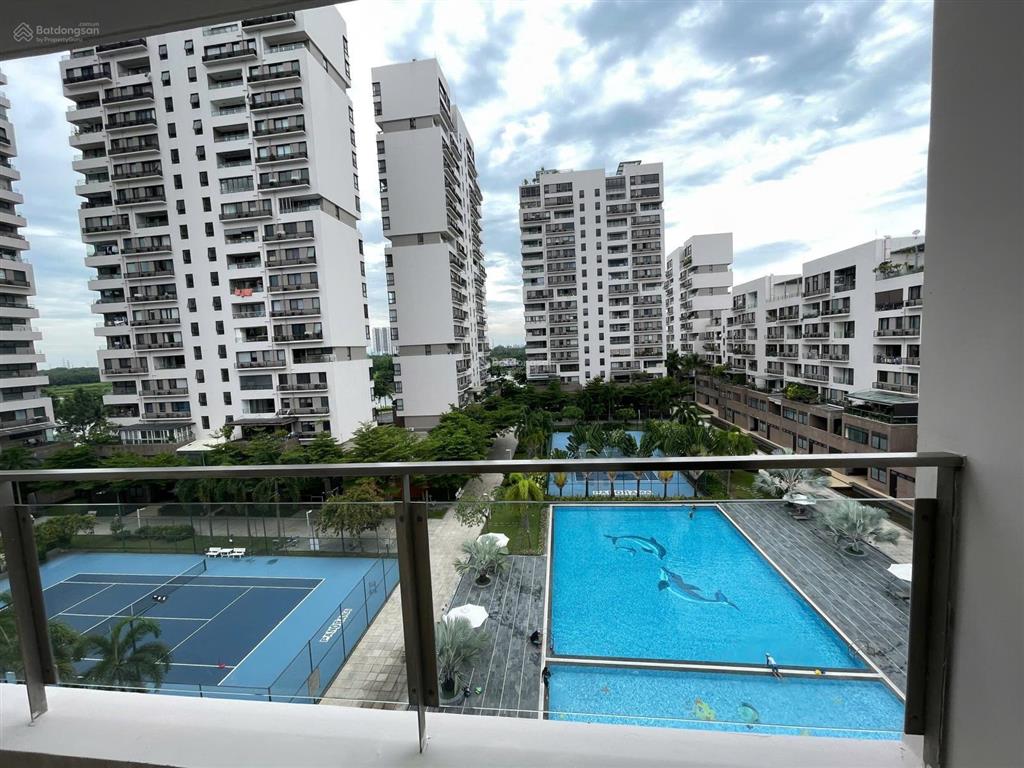 Đáo hạn ngân hàng cần bán rẻ căn panorama ban công phòng khách giá 18,3 tỷ view sông.  0919 331 ***