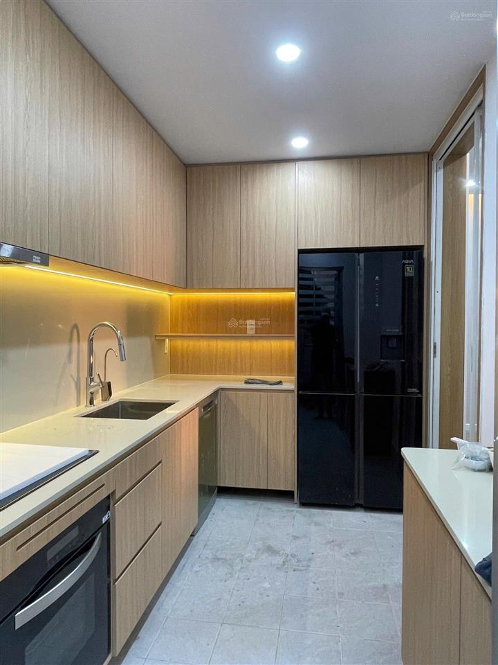 Chính chủ cần bán parkview nhà có sẵn hđt. giá tham khảo tốt trong khu vực.  0919 331 ***