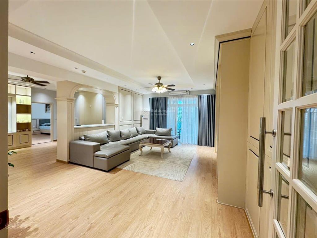 Bán căn hộ riverside residence dt 180m², phú mỹ hưng, quận 7 giá rẻ.  0919 331 *** em phanh