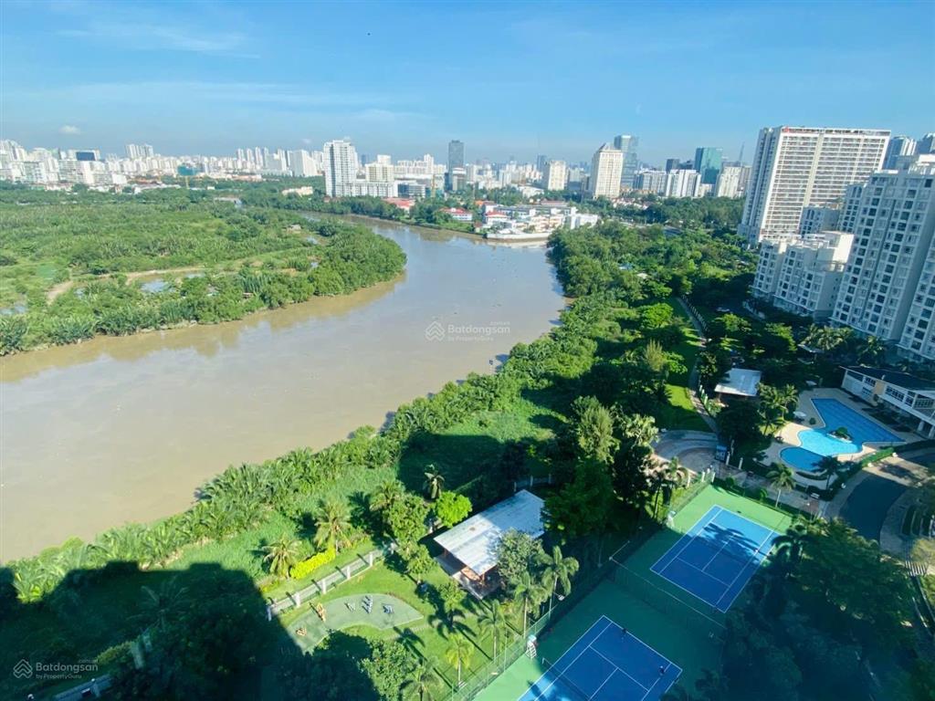 Cần bán penthouse panorama  phú mỹ hưng.  0919 331 *** em phương