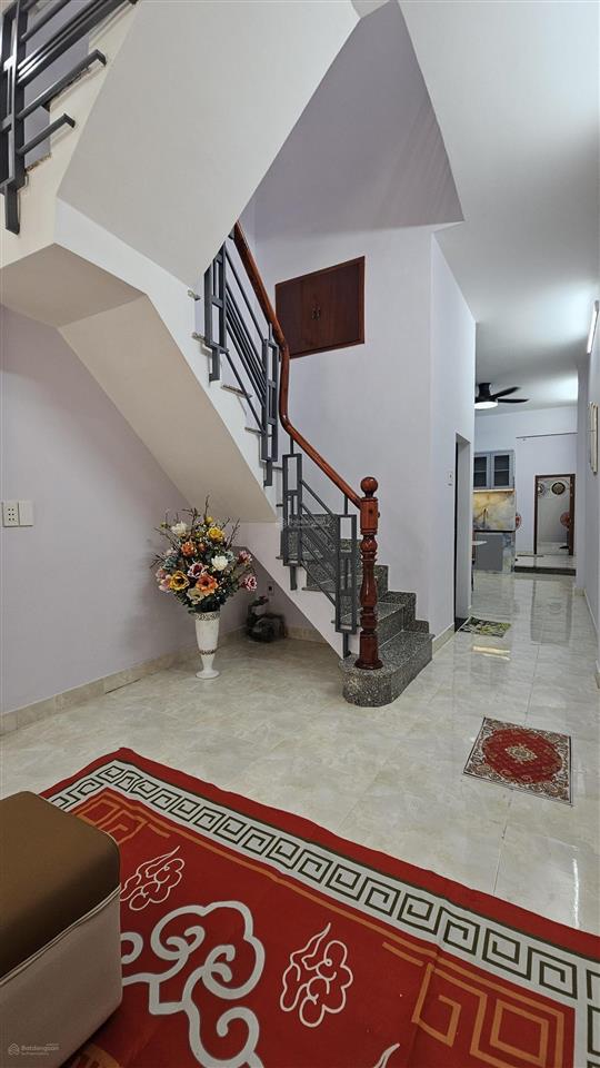 Nhà đẹp hẻm ba gác sạch sẽ bùi minh trực quận8