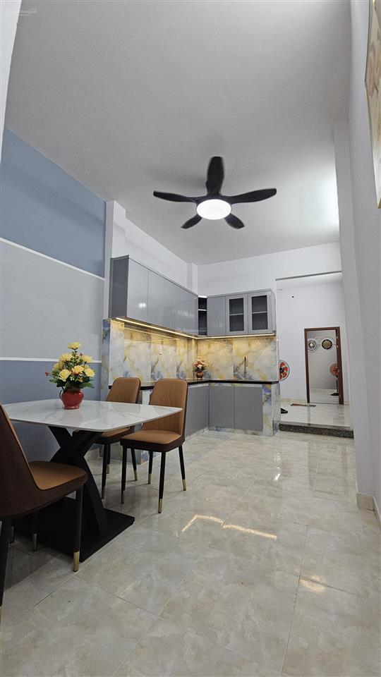 Nhà đẹp hẻm ba gác sạch sẽ bùi minh trực quận8