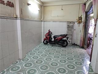 Nhà 2 lầu đúc kiên cố hẻm ba gác gần cầu chữ y