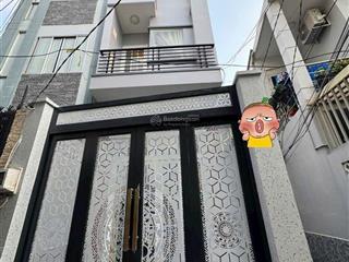 Nhà 3 lầu nhiều phòng tiện làm chdv sat bên mặt tiền đường