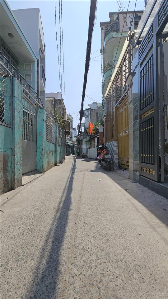 Nhà đẹp xem là thích hẻm 1 xẹc thông thoáng bình đông p15 quận 8