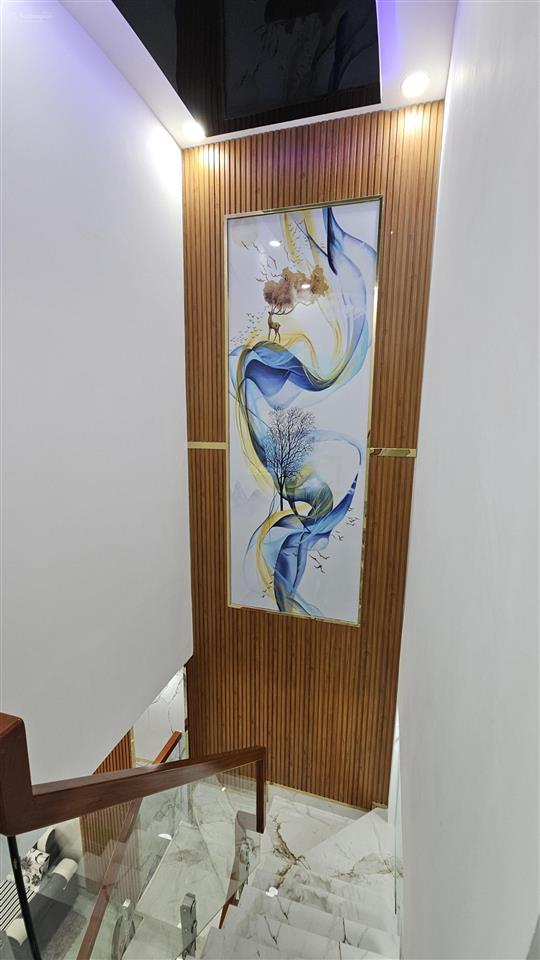 Nhà đẹp xem là thích hẻm 1 xẹc thông thoáng bình đông p15 quận 8