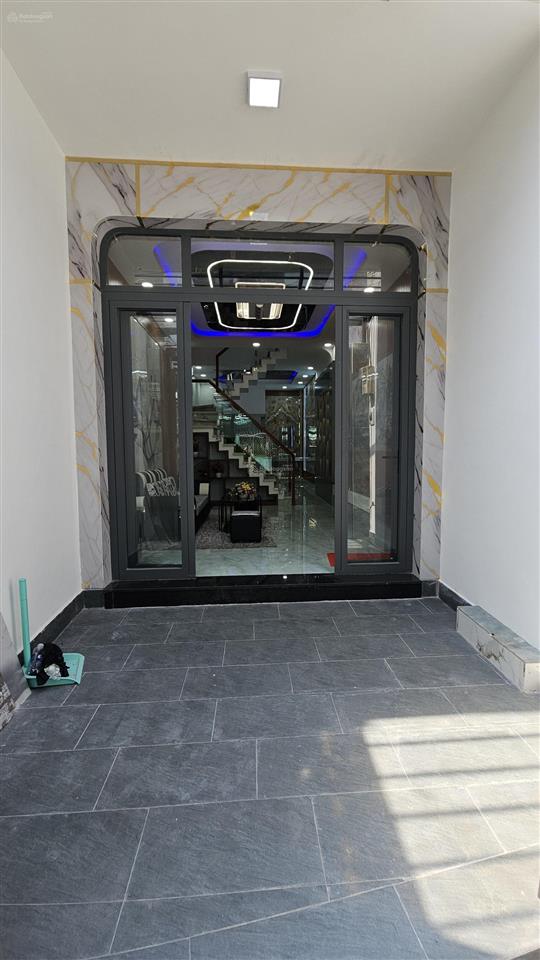 Nhà đẹp xem là thích hẻm 1 xẹc thông thoáng bình đông p15 quận 8