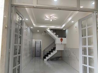 Nhà 2 lầu hẻm ba gác sát mặt tiền đường khu trung tâm