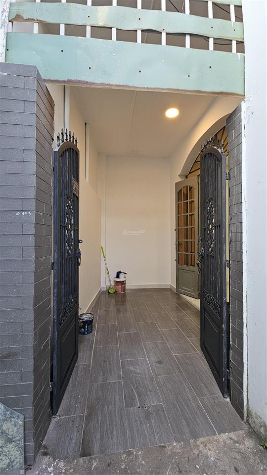 Nhà sát mặt tiền ql50 gần bến xe quận8 đi đâu cũng tiện