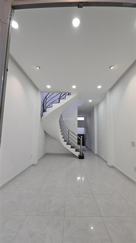 Nhà sát mặt tiền ql50 gần bến xe quận8 đi đâu cũng tiện