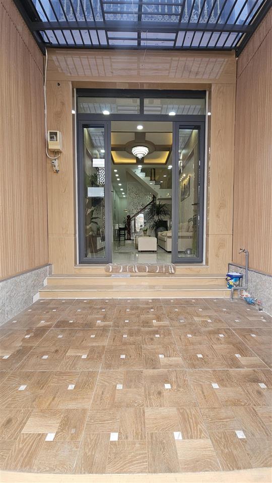 Bán gấp mặt tiền 5 tầng siêu đẹp veiw bờ kè mát mẻ