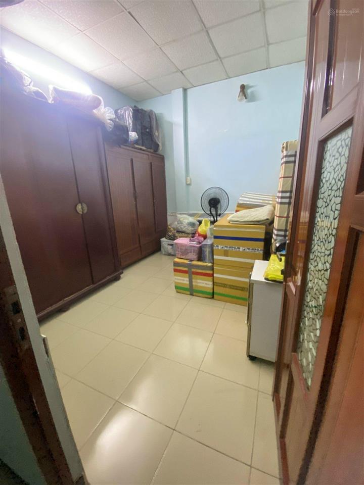 Nhà giá tốt diện tích đẹp có cửa hậu ra đường nội bộ