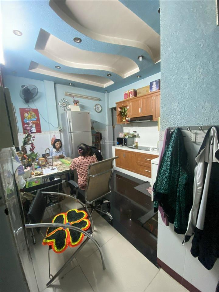 Nhà giá tốt diện tích đẹp có cửa hậu ra đường nội bộ