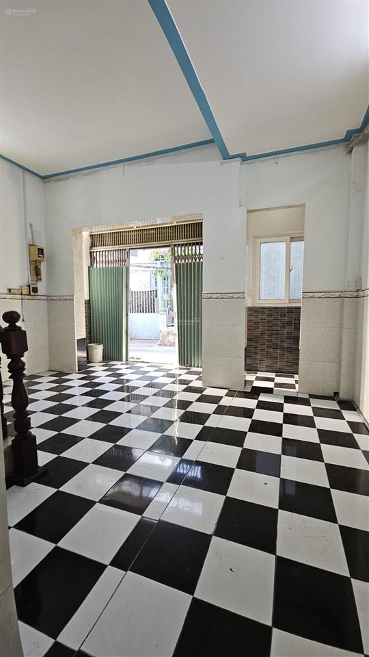 Nhà 3 tầng đúc bê tông kiên cố đường nguyễn duy tiềm năng