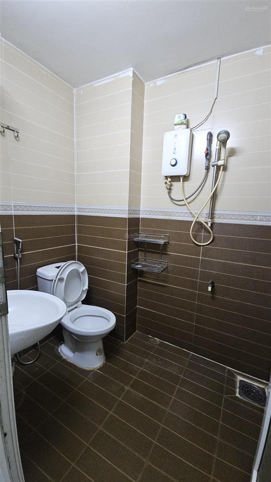 Nhà 3 tầng đúc bê tông kiên cố đường nguyễn duy tiềm năng