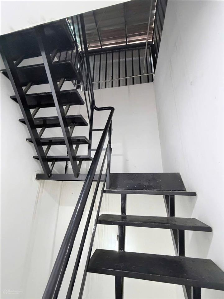 Nhà 5 tầng hẻm thông thoáng âu dương lân trung tâm quận8