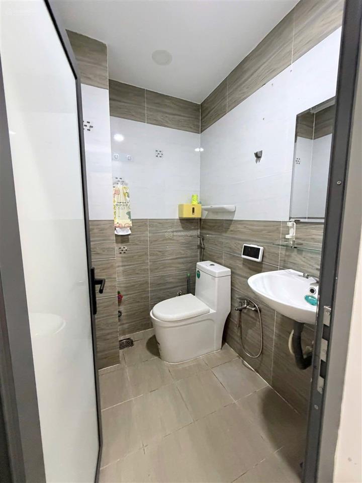 Nhà 5 tầng hẻm thông thoáng âu dương lân trung tâm quận8