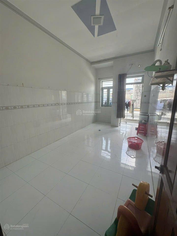 Nhà chính chủ 3 tầng giá tốt nhất khu vực lưu hữu phước p15 q8