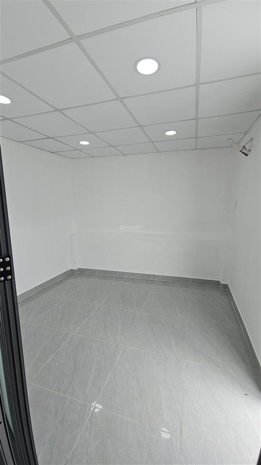 Nhà đẹp hiện đại 2 lầu đúc gần cầu chữ y hưng phú quận8