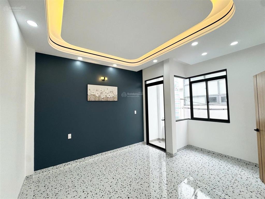 Nhà mới 3 lầu cách mặt tiền vài bước chân ngay trung tâm tp dương bá trạc p1 quận8