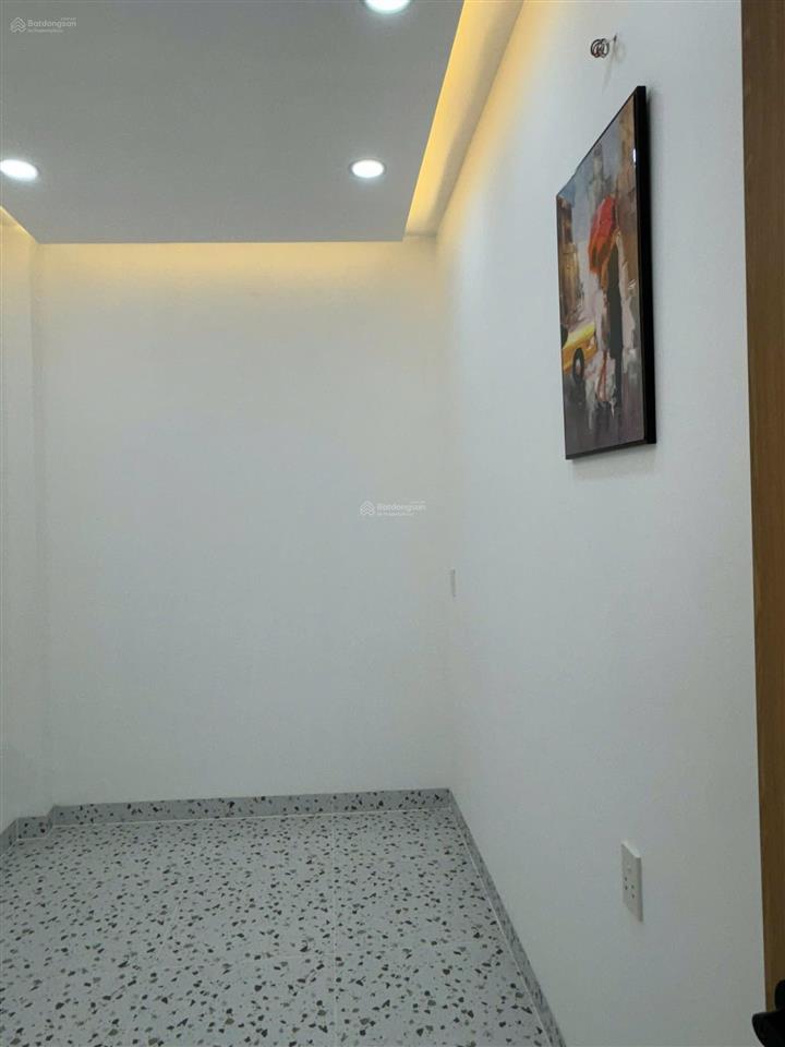Nhà mới 3 lầu cách mặt tiền vài bước chân ngay trung tâm tp dương bá trạc p1 quận8