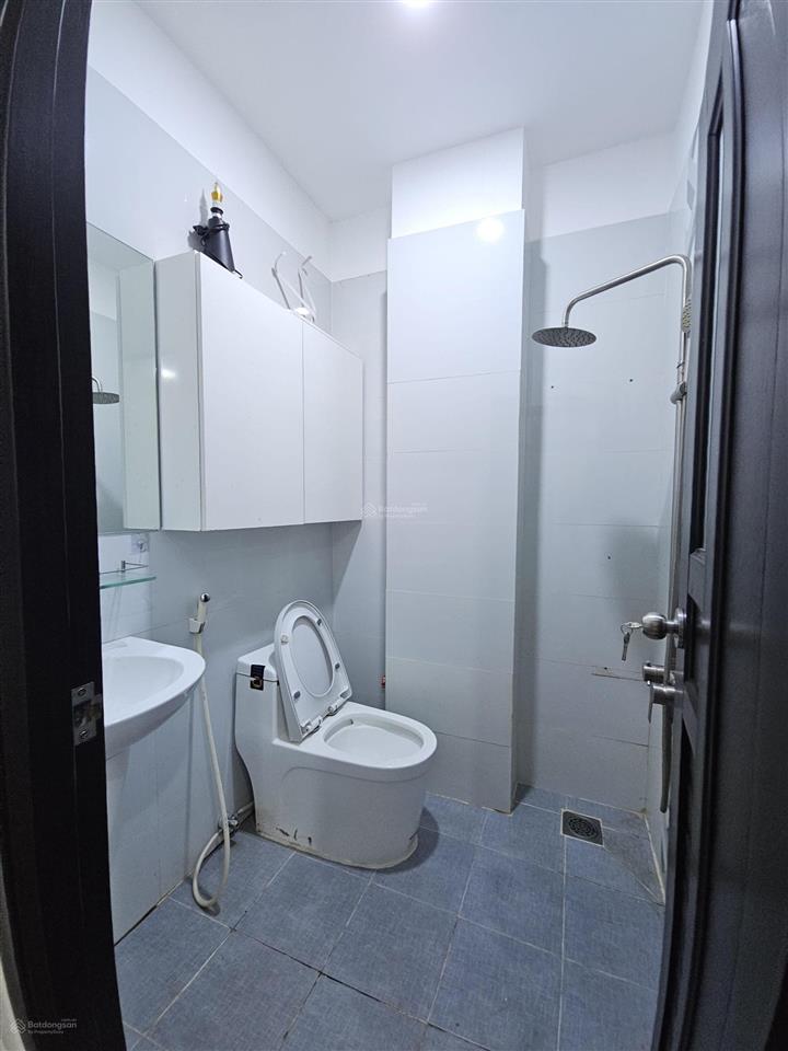 Nhà 3 lầu ở đại gia đình gần mặt tiền cạnh siêu thị aeon cao lỗ