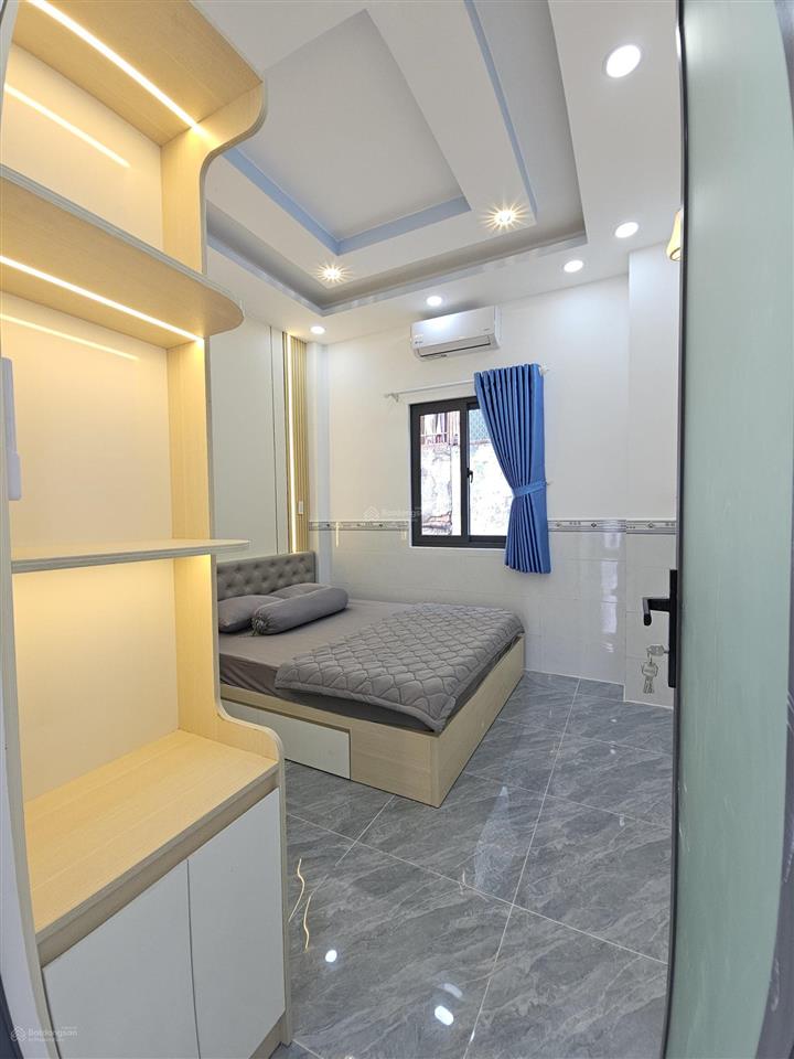 Nhà xây mới 3 lầu hẻm 4m hưng phú quận8