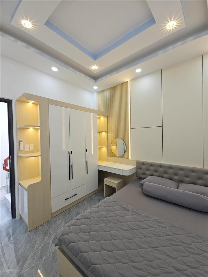 Nhà xây mới 3 lầu hẻm 4m hưng phú quận8