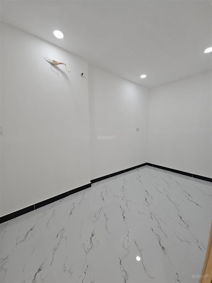 Nhà đẹp chính chủ cần bán gấp đã giảm mạnh gần cầu bình tiên