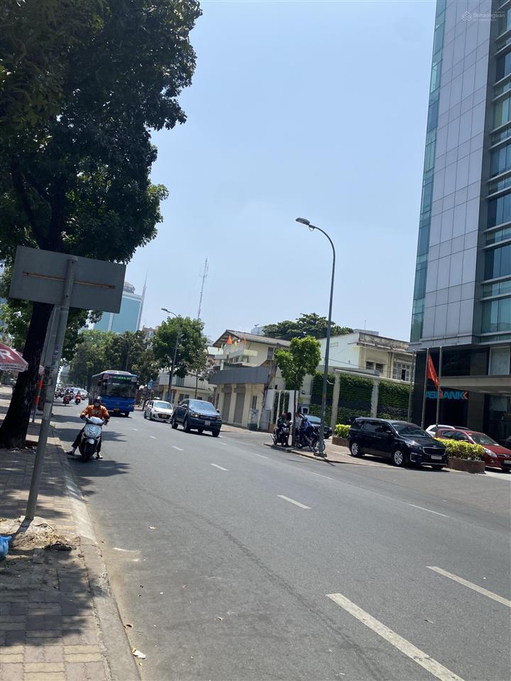 Bán nhà mặt phố đinh bộ lĩnh, 65 tỷ, 160m2 giá ưu đãi