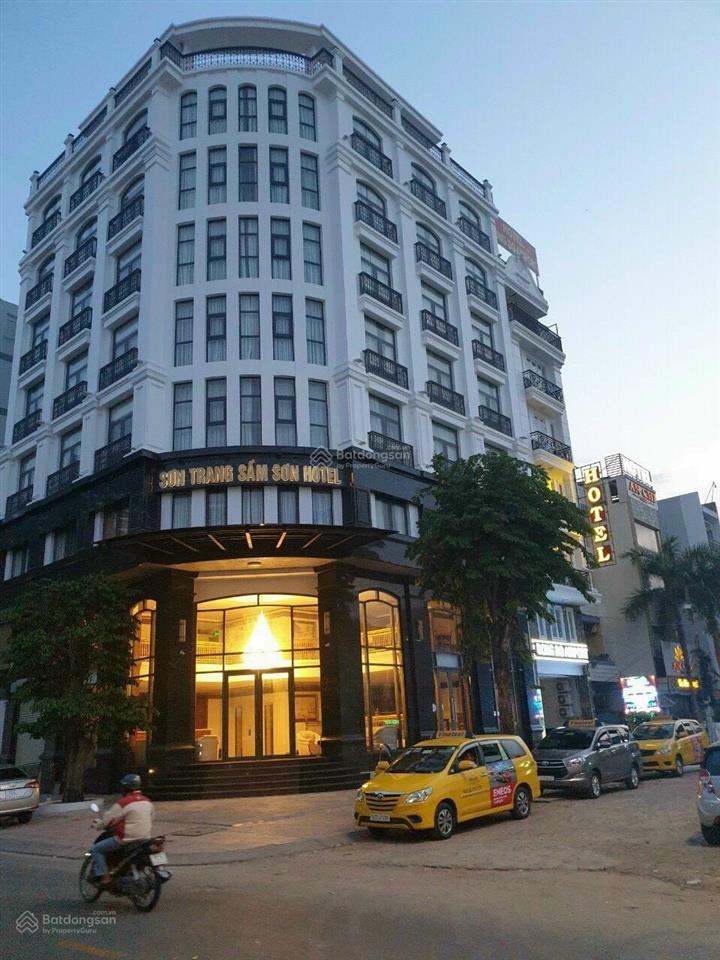 Bán nhà mặt phố đinh bộ lĩnh, 65 tỷ, 160m2 giá ưu đãi