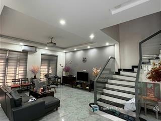 Cho thuê biệt thự geleximco  gần aeon hà đông dt 200m2