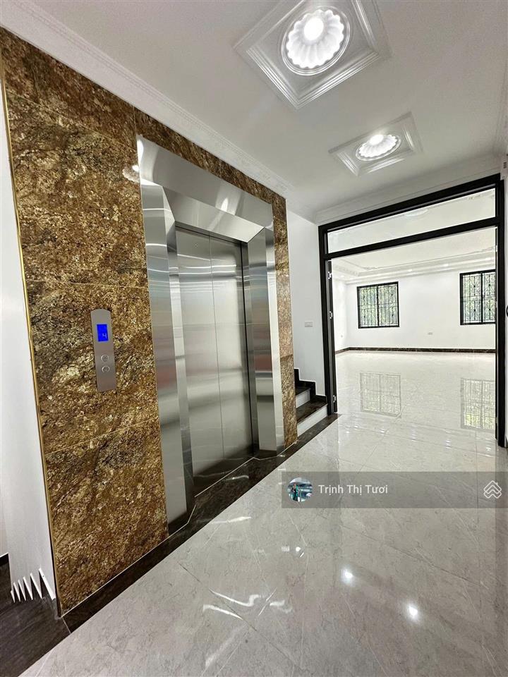 Cho thuê nhà 160m2 x 5 tầng kđt geleximco giáp vinsmart có thang máy giá 26tr