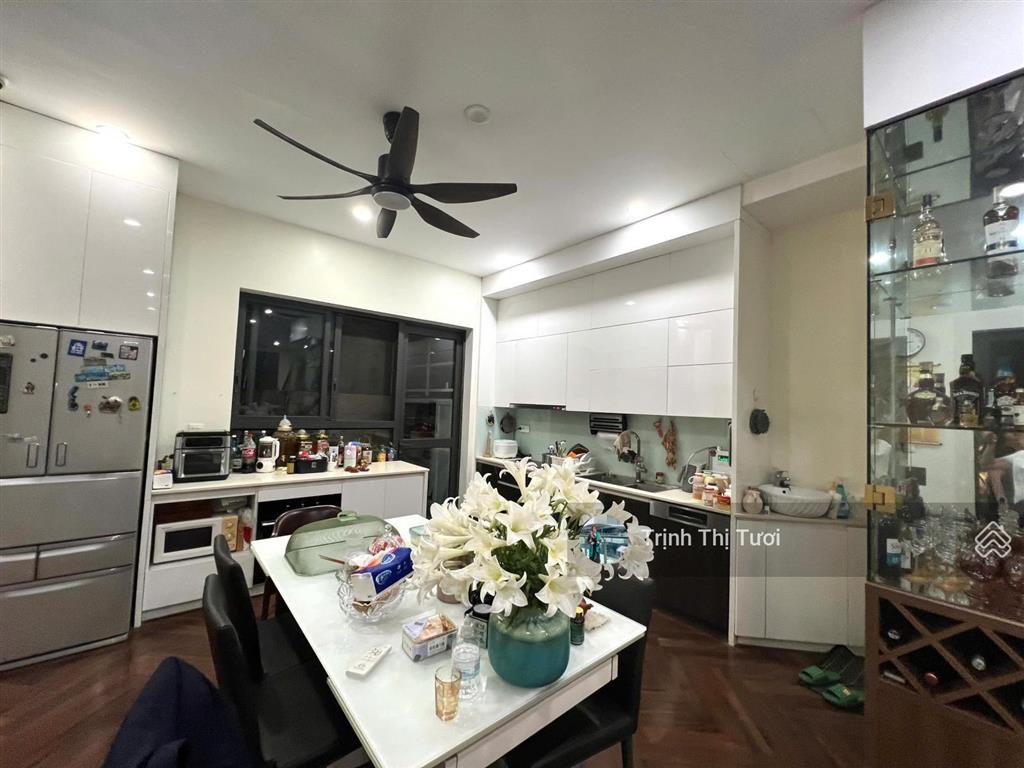 Cho thuê biệt thự vinhomes thăng long  full nội thất, chỉ việc ở
