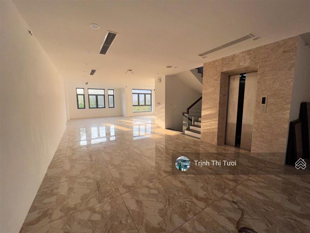 Cho thuê shophouse 6 tầng khu a geleximco  hoàn thiện đẹp
