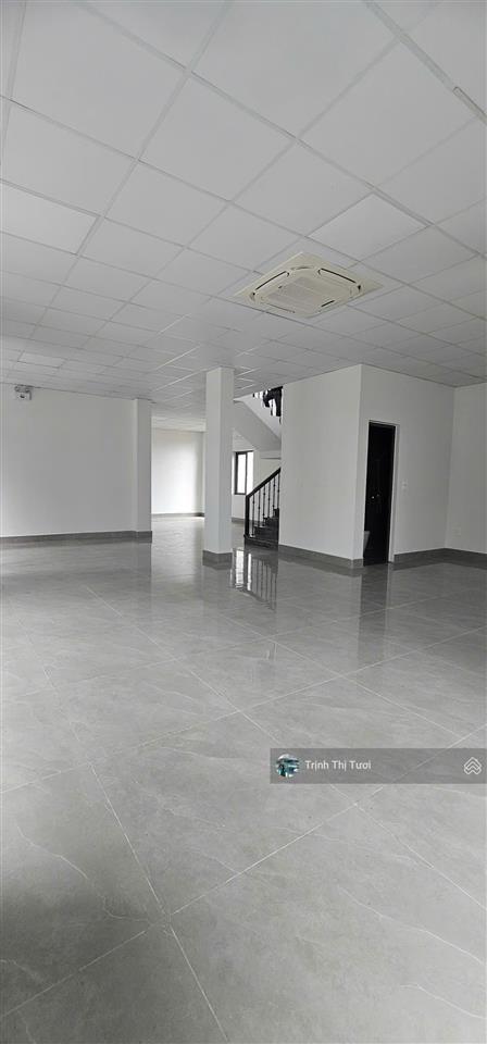 Cho thuê biệt thự mặt hồ flc  ngay chân đế chung cư và cách aeon mall hà đông 50m