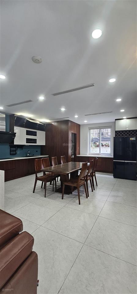Cho thuê biệt thự đơn lập lô góc kđt splendora