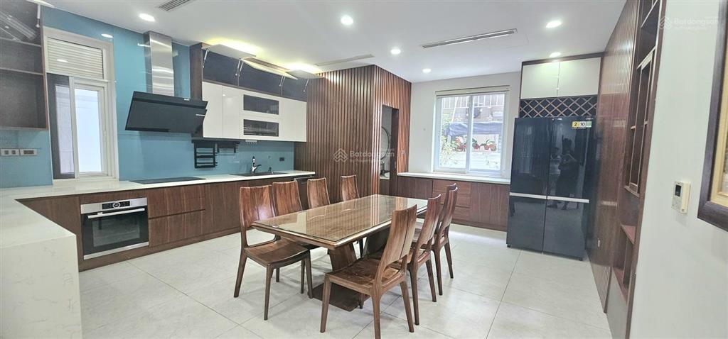 Cho thuê biệt thự đơn lập lô góc kđt splendora
