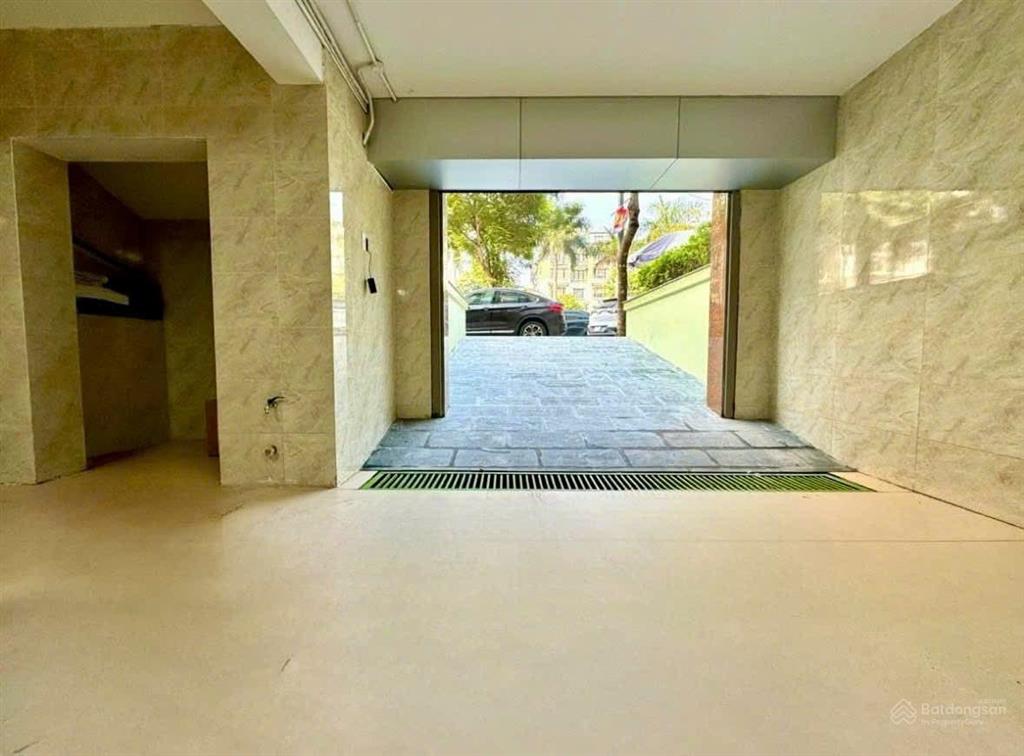 Cho thuê shophouse khu a geleximco  có thang máy 6 tầng