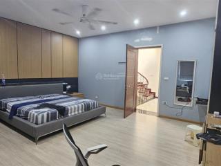 Cho thuê biệt thự nhà vườn khu a geleximco nội thất xịn sò