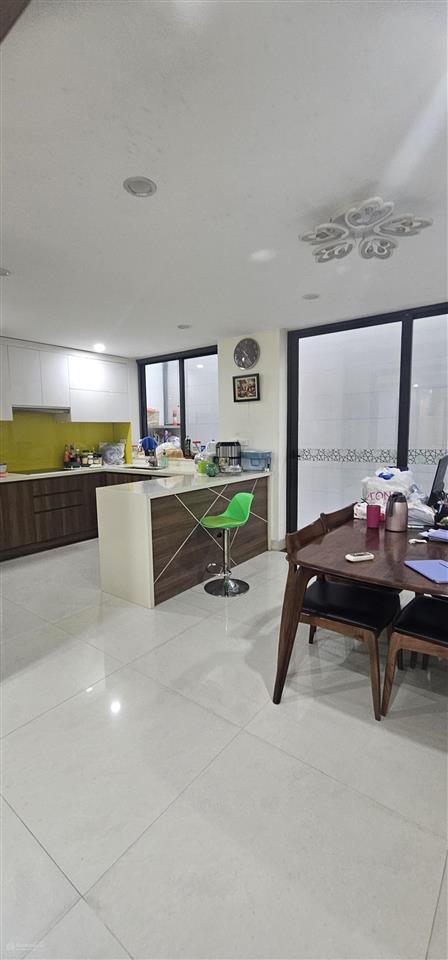 Cho thuê biệt thự nhà vườn khu a geleximco nội thất xịn sò