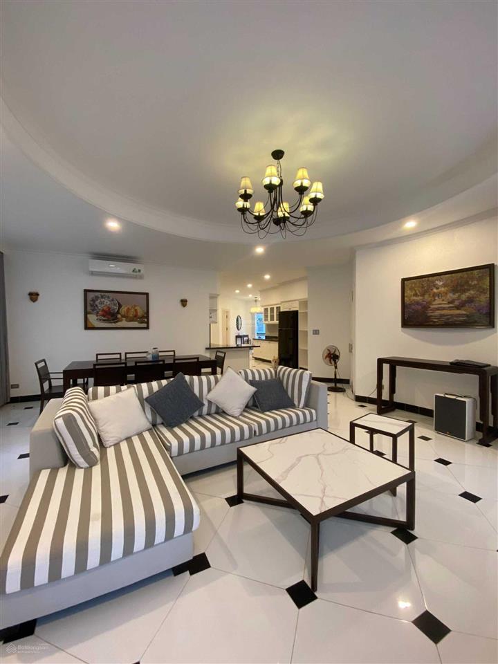 Chính chủ cần bán căn villa đối diện biển 615m2  15 tỷ 0942 204 ***