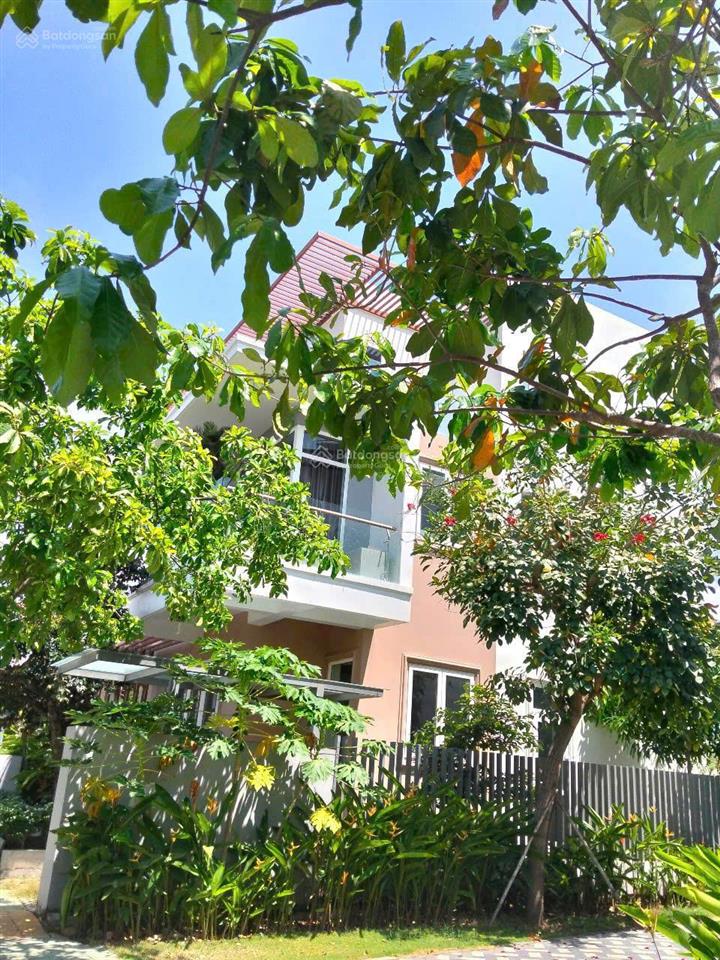 Bán 1 căn nhà phố view công viên giá 7.4x tỷ  0934 002 ***