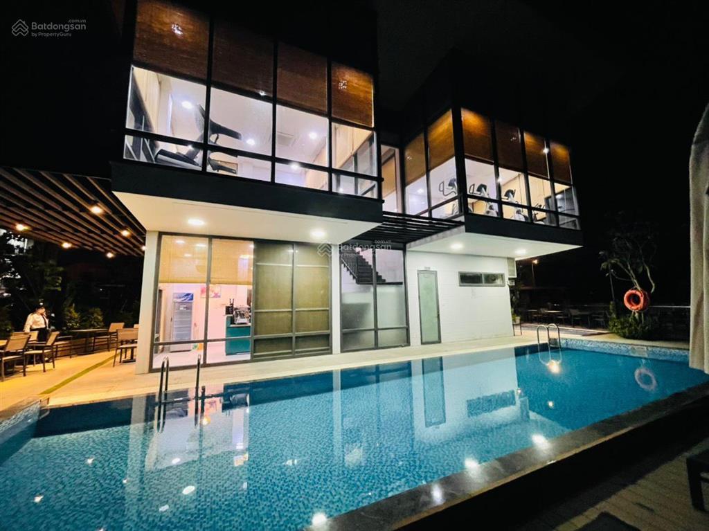 Bán 1 căn gốc siêu to 130m2  có thang máy tại long trường  0934 002 ***