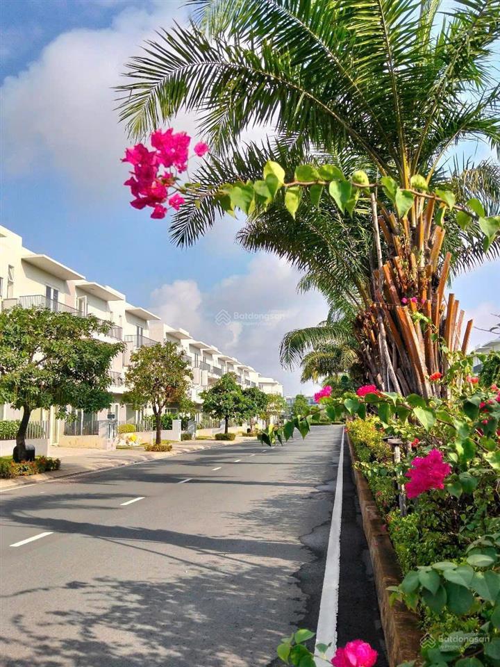 Đi canada định cư cần bán gấp căn shophouse dragon village trục 30m giá 7.450 tỷ